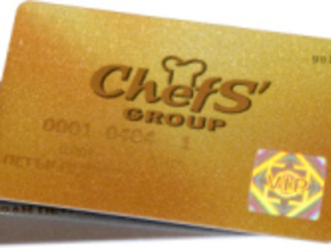 Блондинките ще похапват в луксозни ресторанти