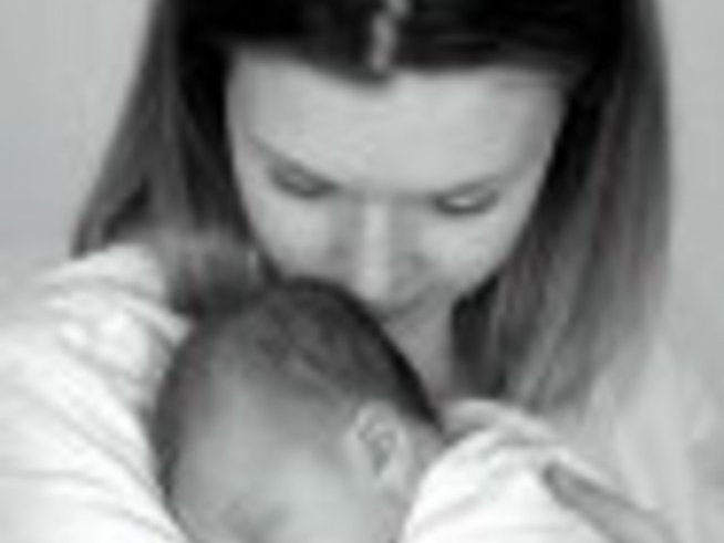 Родила и красива