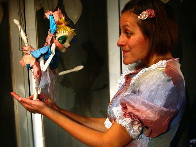 Снимка: Столичен куклен театър, "Приказка за елфи"