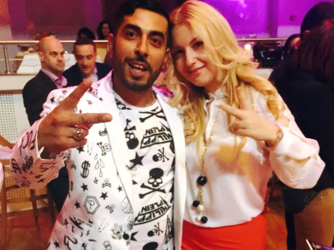 Кое свърза REFAN, „Звездни стажанти“ и New York Times?