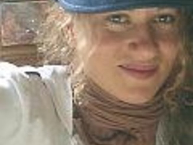 И твоята майка също. . новата песен на Белослава & Ъпсурд