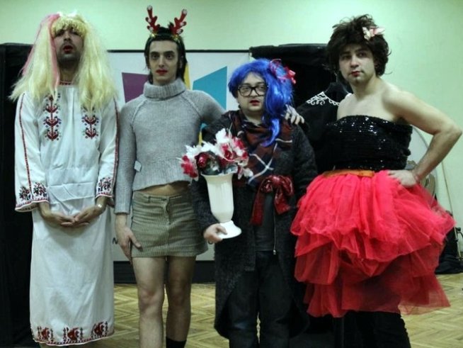 Театър "ХаХаХа" ще празнува 108-ми март с жени