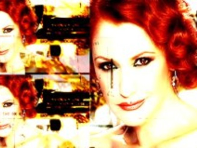 “Целуни ме сега” се казва новото видео на Нели Рангелова