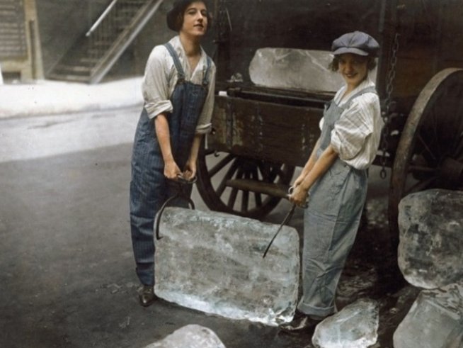 Снимки: facebook History in Color