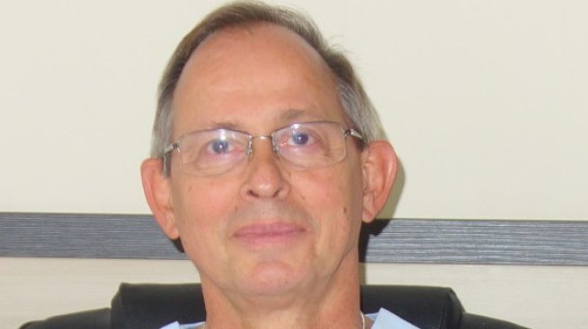 Проф.д-р Асен Николов.