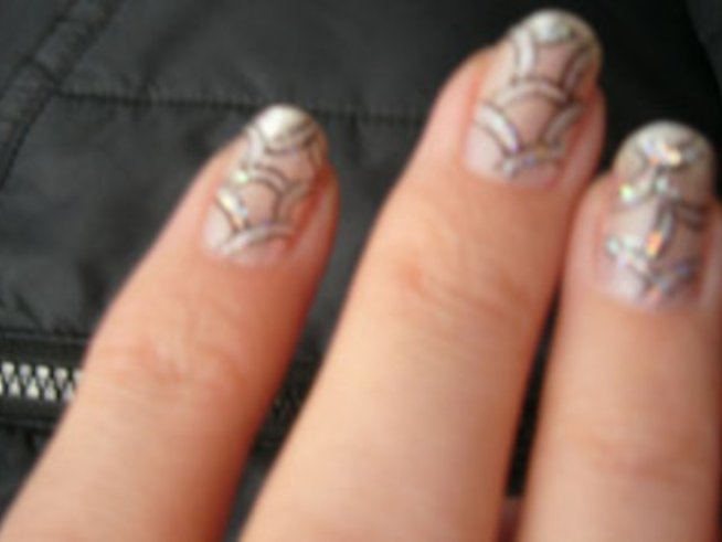 Пастелните тонове в маникюра – идеално пасват за бизнес срещи