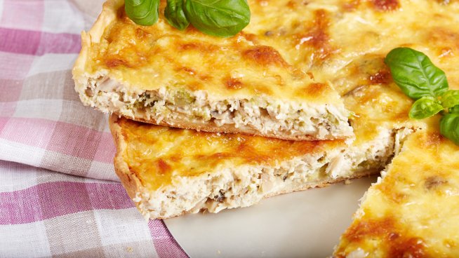 Пилешки пай със зеленчуци. Снимка: istock