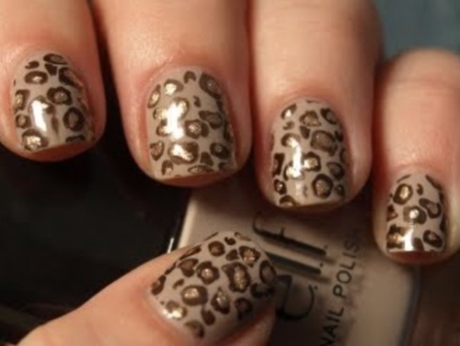 Снимка: thenailasaurus.com