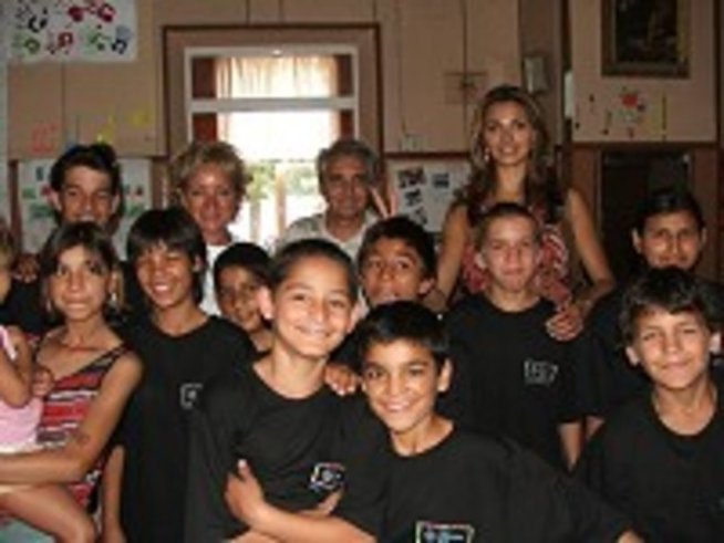 Мария Гроздева посети децата от ДОВДЛРГ „Св. Иван Рилски”