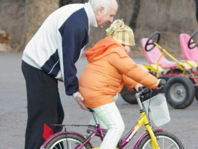 Баба и дядо са на второ място