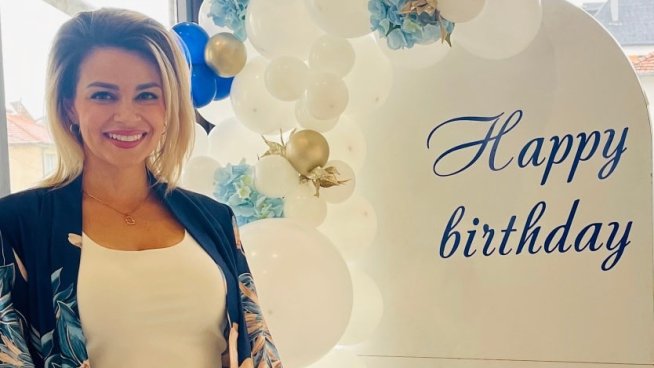 Сияещата Мария Чакърдъкова. Снимка: Facebook.