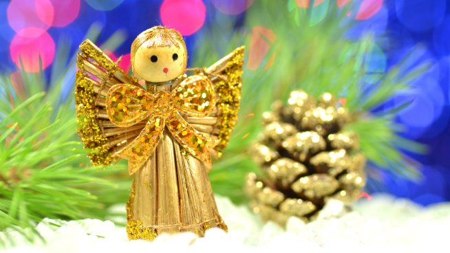 Изберете ангелско число и вижте посланието от коледния ангел. Снимка: istock