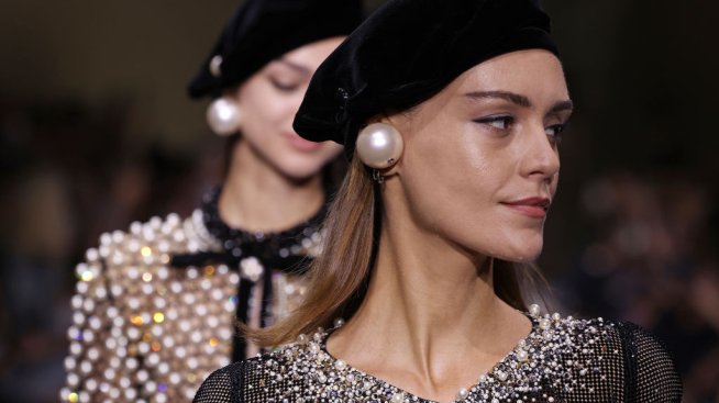 Giorgio Armani Prive Haute Couture.Снимка: Getty