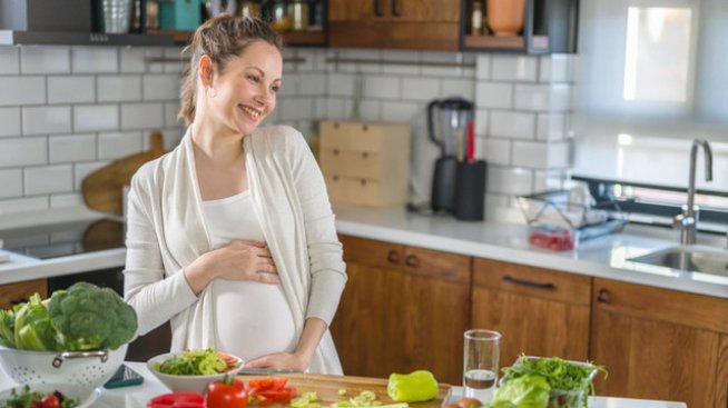 Сладките картофи са много богати на бета-каротин и витамини от група В.Снимка: istock