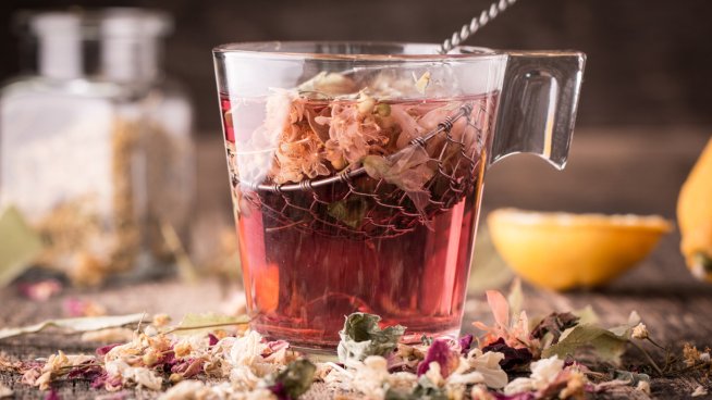 Билки и кореноплодни за силен имунитет. Снимка: istock