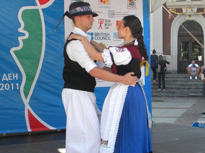 Безплатни уроци по чардаш в УКИ