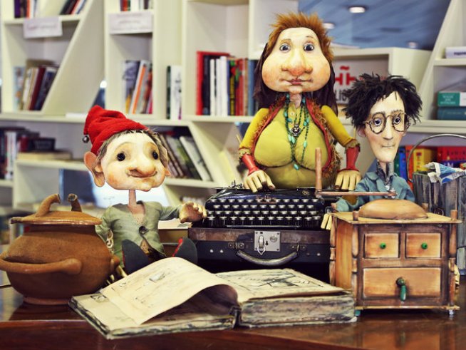 Специална съботна програма за най-малките в клуб „Перото“  