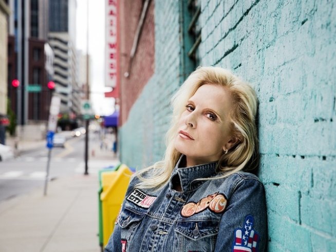 Силви Вартан отново в България с концерт и автобиографична книга