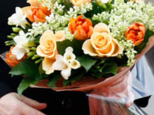 Аранжирайте сами пролетен букет