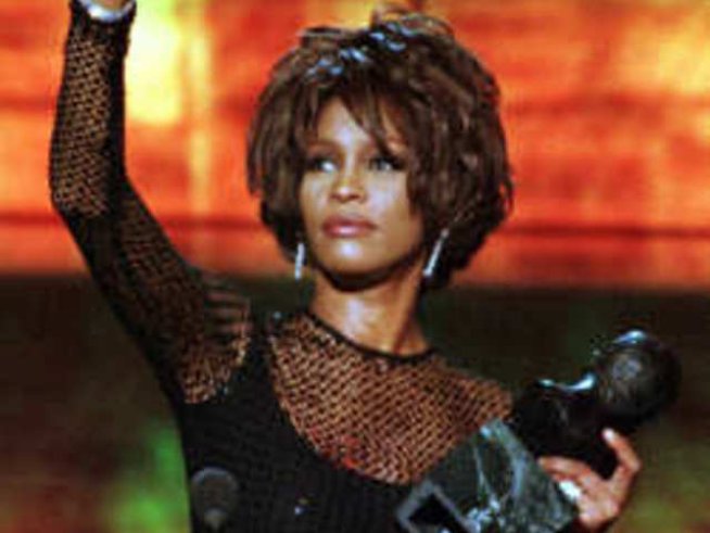 Отиде си "Гласът" на света Уитни Хюстън