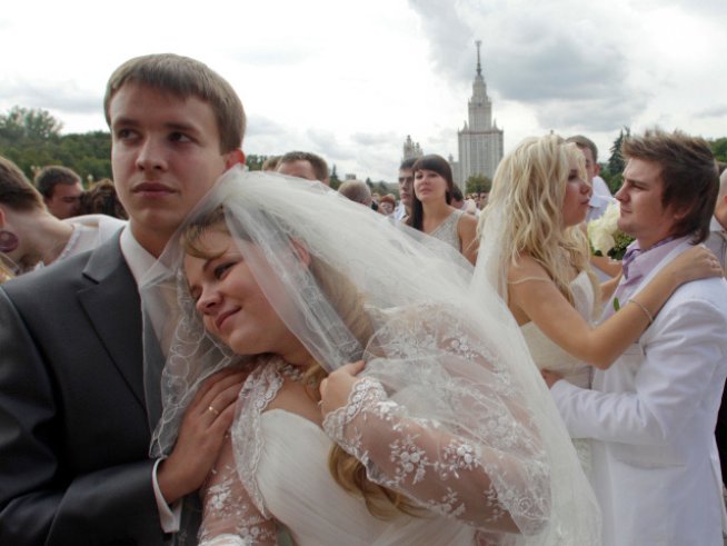 Все по-малко бракове и все повече разводи в България