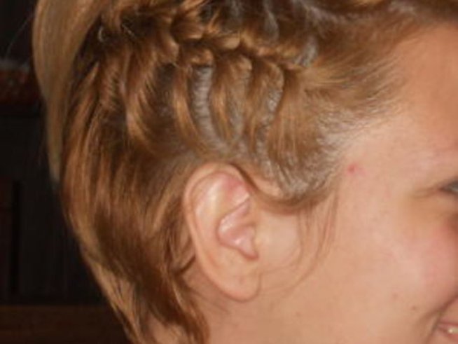 Атрактивна и лесна прическа с рибена кост