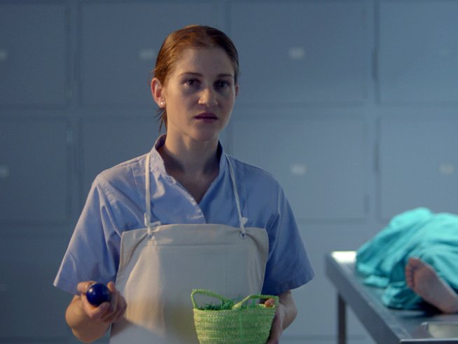 Лидия Инджова във филма „Събирач на трупове“