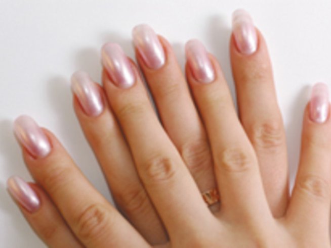 Характерът според цвета на маникюра