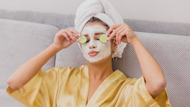 Маски с домашни средства, които потискат акнето. Снимка: istock