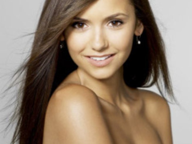 Тетрадки с "Училище за вампири", скицник с Нина Добрев