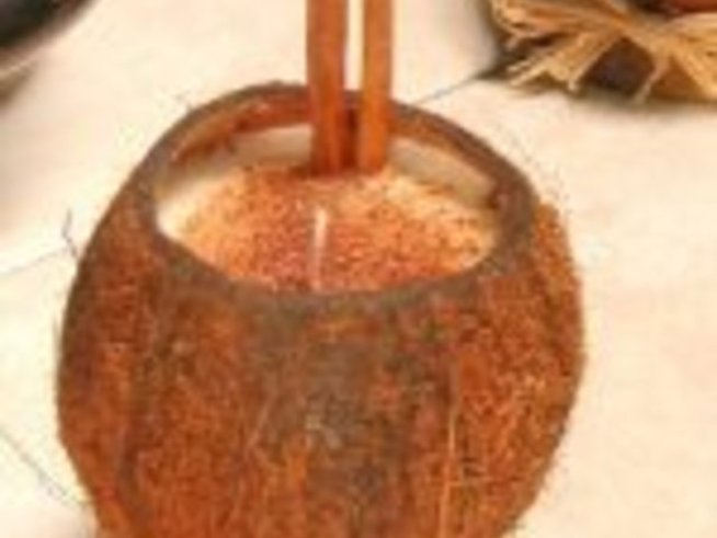 Свещници от плодове