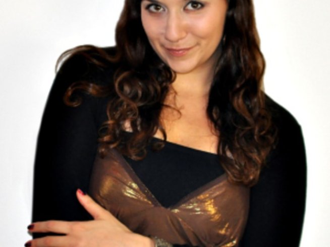 Белла Волен: В боди пейнт не търсете еротика, а нова естетика