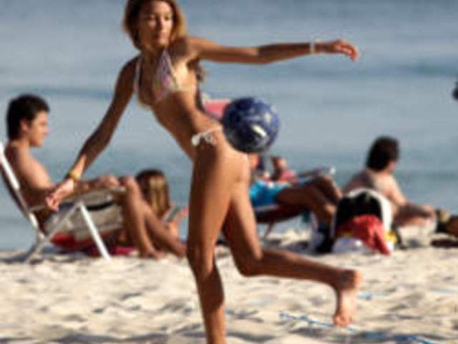 Плажен грим – няколко златни правила