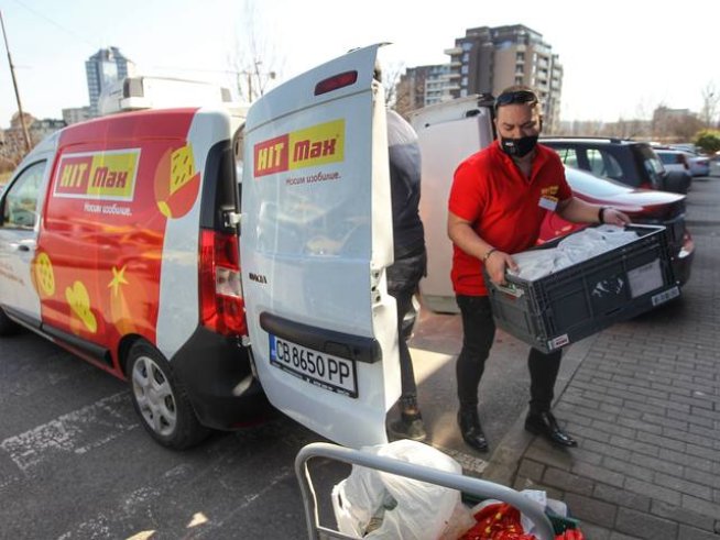 HIT Max и Shop.gladen.bg дариха храни за пострадалите от войната в Украйна