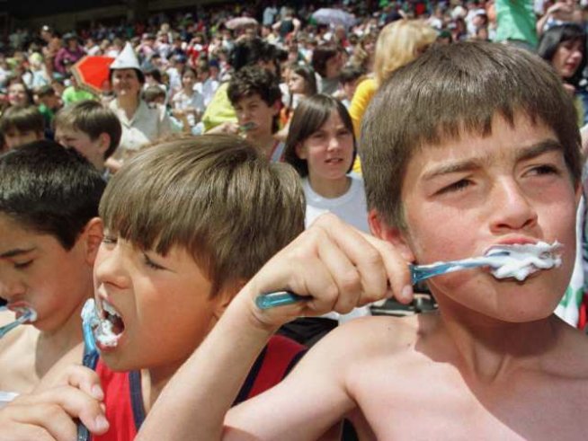 Предозирането на флуор вреди на децата