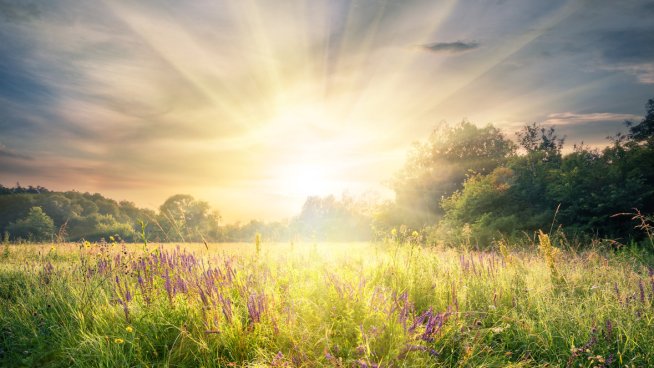 На Илинден небето се отваря за желания. Снимка: istock