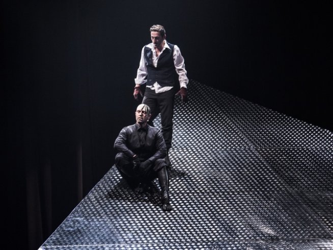 Кадър от "Франкенщайн". Снимка Театър "София"