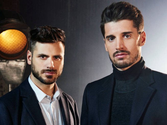 2Cellos.