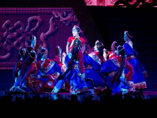 С грандиозен спектакъл посрещаме китайската нова година