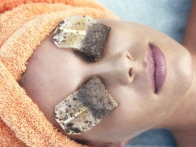 Тъмни кръгове около очите – бабина козметика