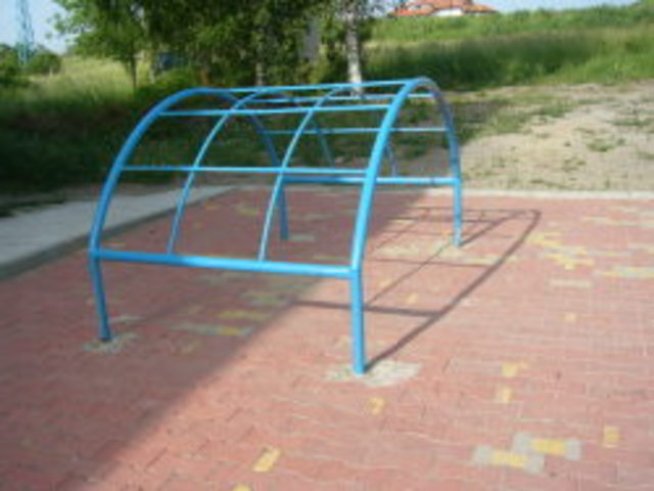 Достатъчни ли са детските площадки?