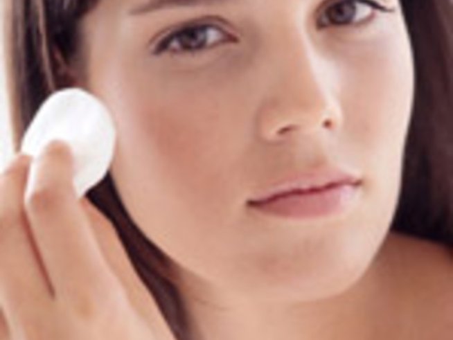 Как се лекува старческото акне?