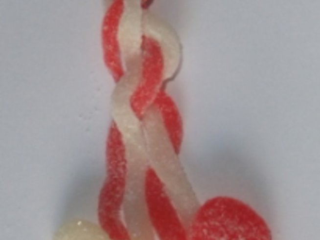 Сладки мартеници се топят в устата