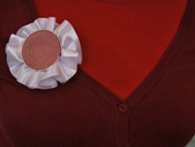 Мартеници от панделки – семпли и екстравагантни