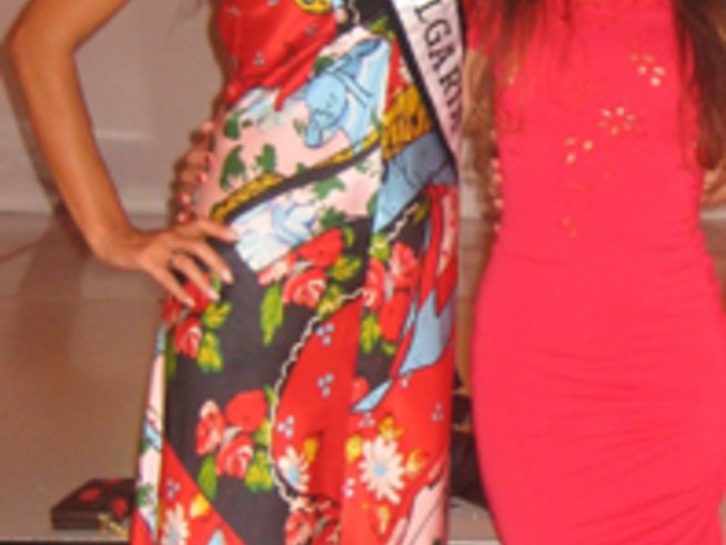 Българка стигна до полуфинала на конкурса „Мисис Глоуб”