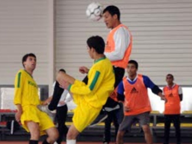 Да подкрепим България за световното по футбол за бездомни