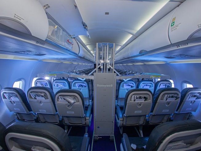 „България Еър“ дезинфекцира самолетите си с ултрамодерна UV технология