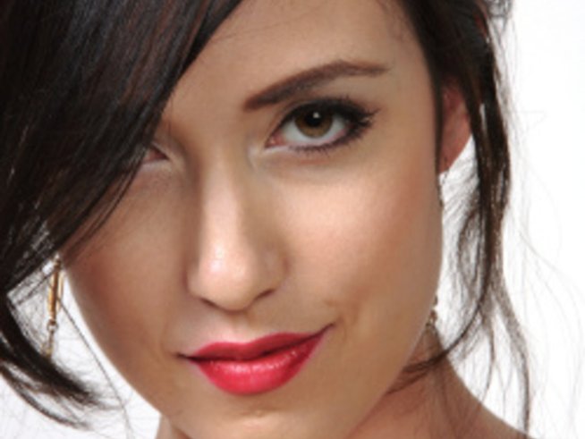 Техники за грим с очна линия