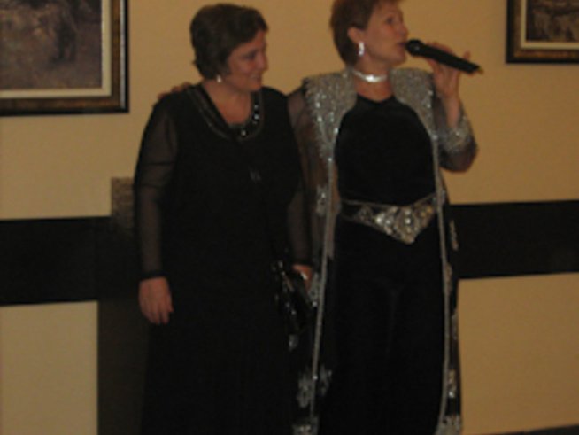 Мая Нешкова празнува със Станислав Яневски