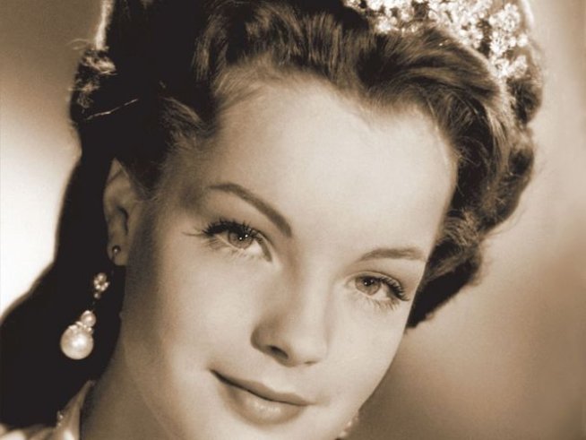 Корица: издателство "Ентусиаст" 